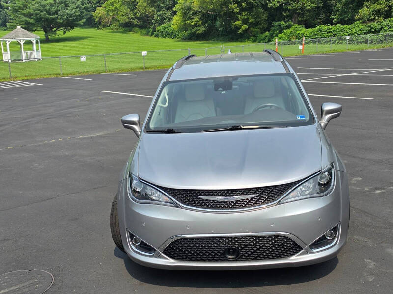 2017 Chrysler Pacifica Touring-L Plus