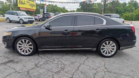 2011 Lincoln MKS