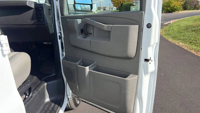 2022 Chevrolet Express 2500