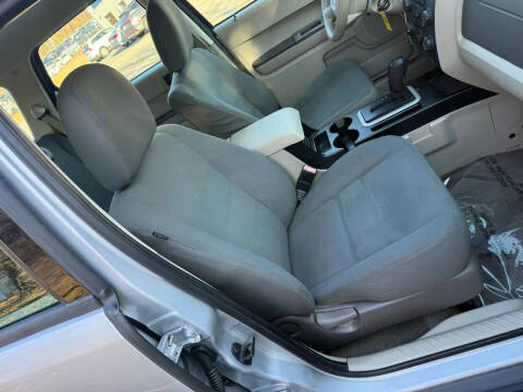 2011 Ford Escape XLS