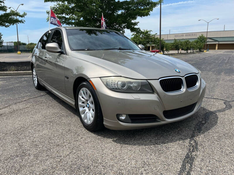 2009 BMW 3 Series for sale at ROADSTAR MOTORS in Liberty Township OH