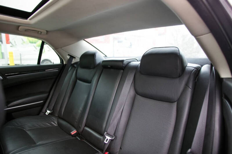 2019 Chrysler 300 Limited