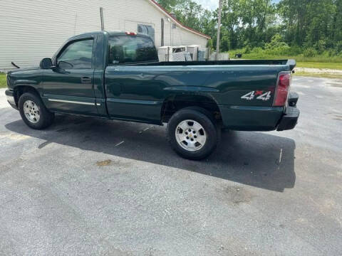 2003 Chevrolet Silverado 1500 for sale at CRS Auto & Trailer Sales Inc in Clay City KY