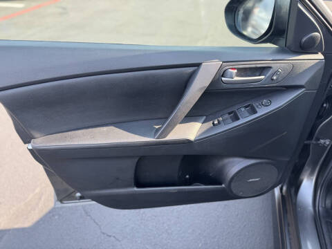 2011 Mazda MAZDA3 s Grand Touring