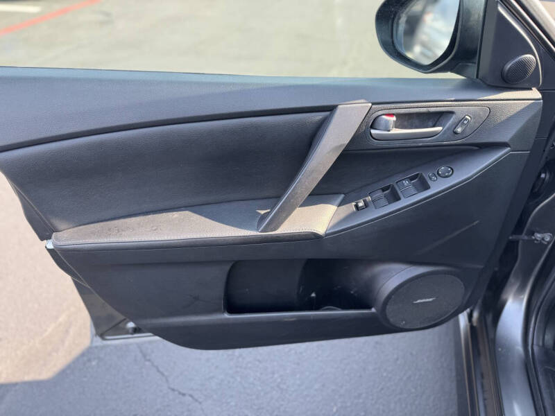 2011 Mazda MAZDA3 s Grand Touring