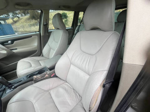 2001 Volvo V70 2.4M