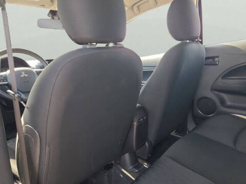 2024 Mitsubishi Mirage ES