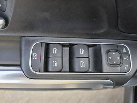 2025 Mercedes-Benz GLB GLB 250
