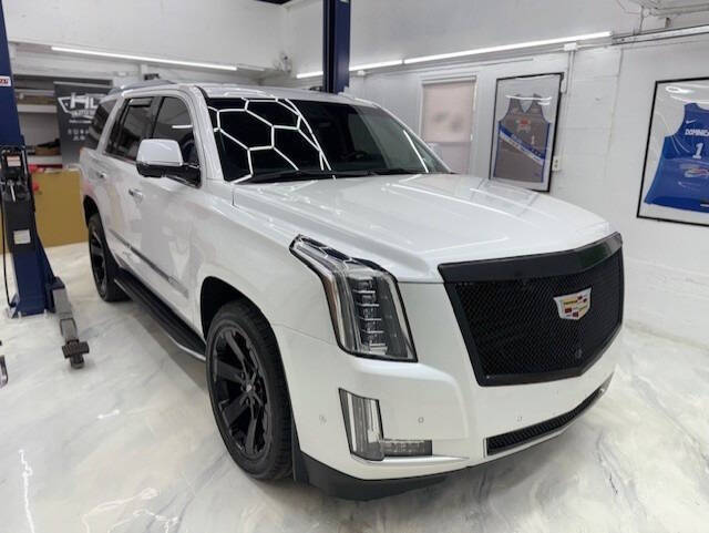 2018 Cadillac Escalade Luxury