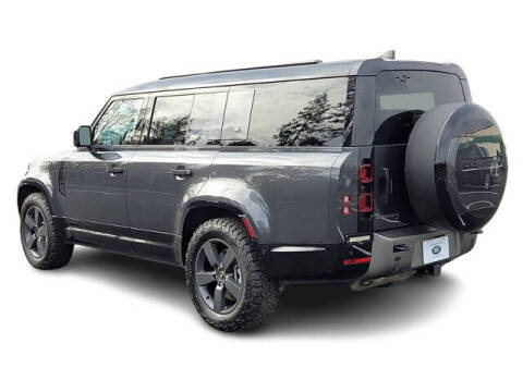 2023 Land Rover Defender 130 X-Dynamic SE