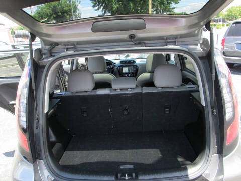 2016 Kia Soul +