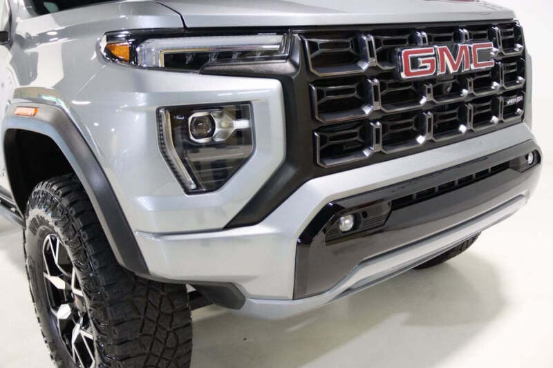 2023 GMC Canyon AT4X