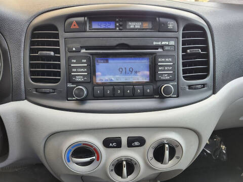 2011 Hyundai Accent GLS