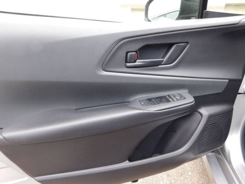 2023 Toyota Prius LE