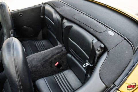 2000 Porsche 911 Carrera 4