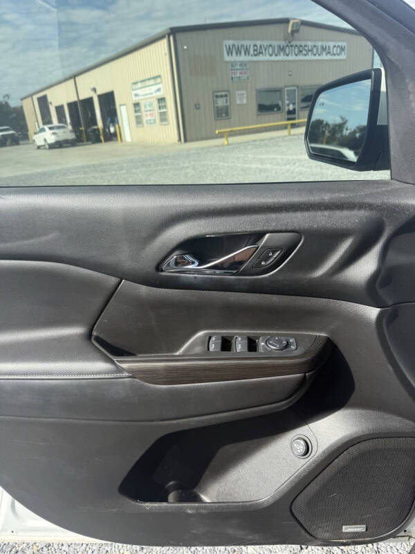 2017 GMC Acadia SLT-1