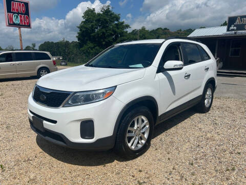 2015 Kia Sorento for sale at Auto World in Laurel MS