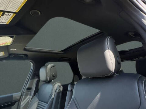 2025 Land Rover Discovery P300 S