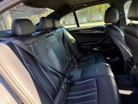 2017 BMW 5 Series 540i