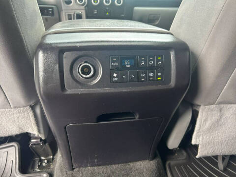 2015 Toyota Sequoia SR5