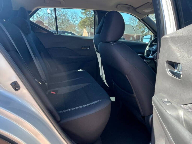 2020 Nissan Kicks SV
