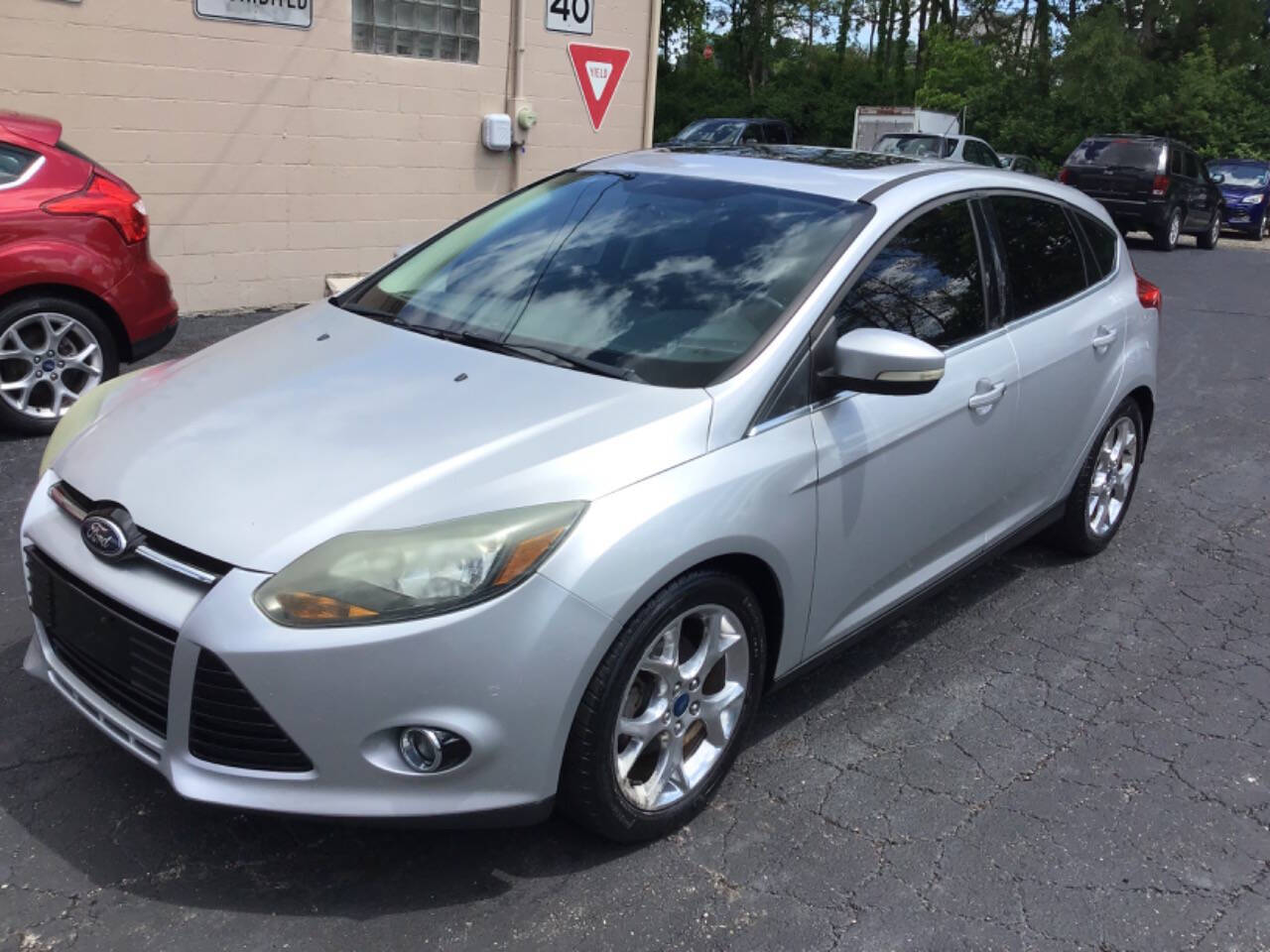 Gray 2013 Ford Focus Titanium Titanium 4dr Hatchback 1