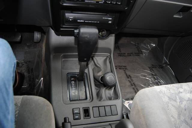 2001 Isuzu Trooper LS