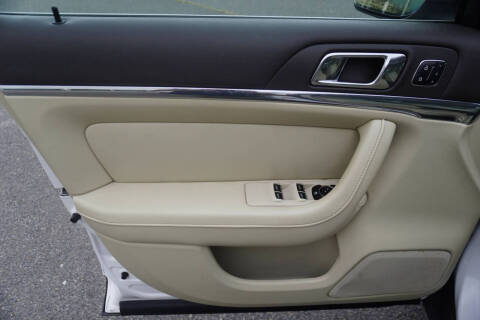 2013 Lincoln MKS