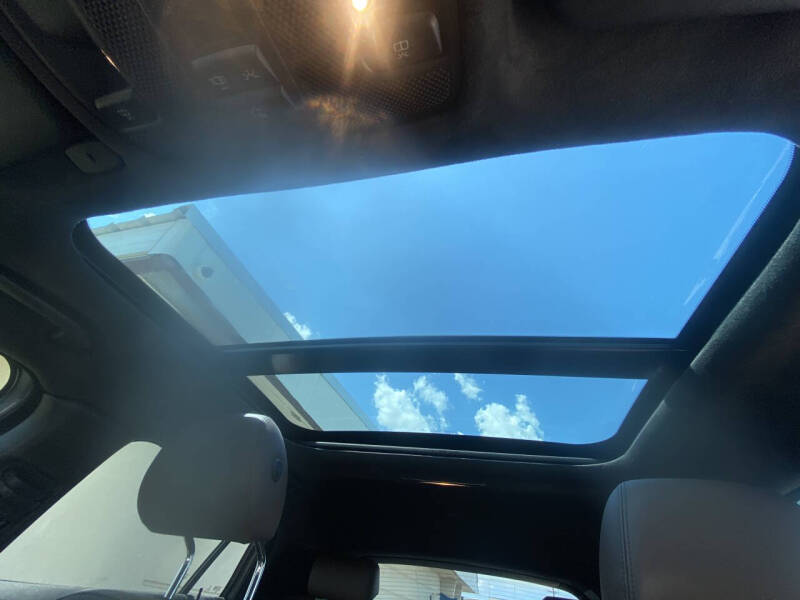 2017 Infiniti QX30 Premium