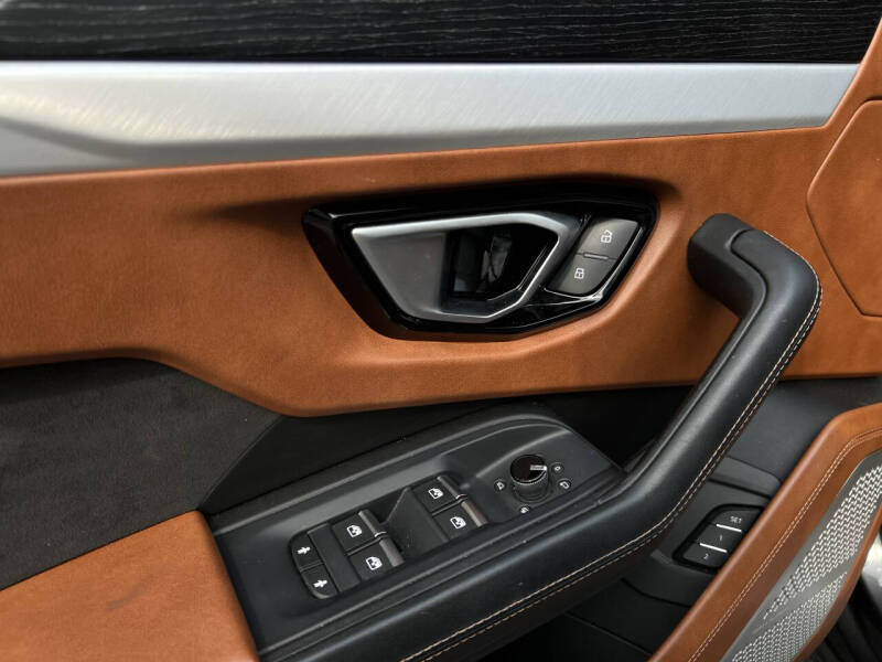 2019 Lamborghini Urus