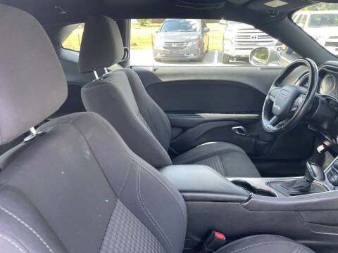 2019 Dodge Challenger SXT