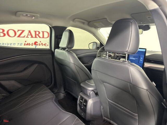 2022 Ford Mustang Mach-E Select