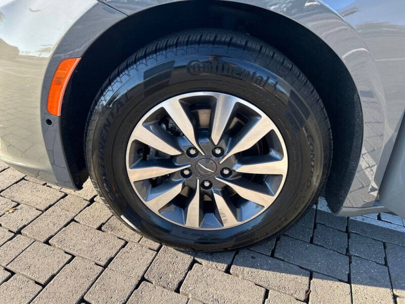 2021 Chrysler Pacifica Touring L