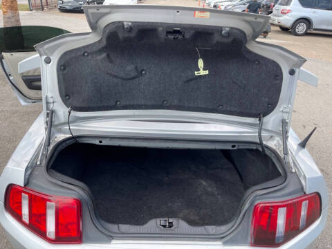 2010 Ford Mustang V6