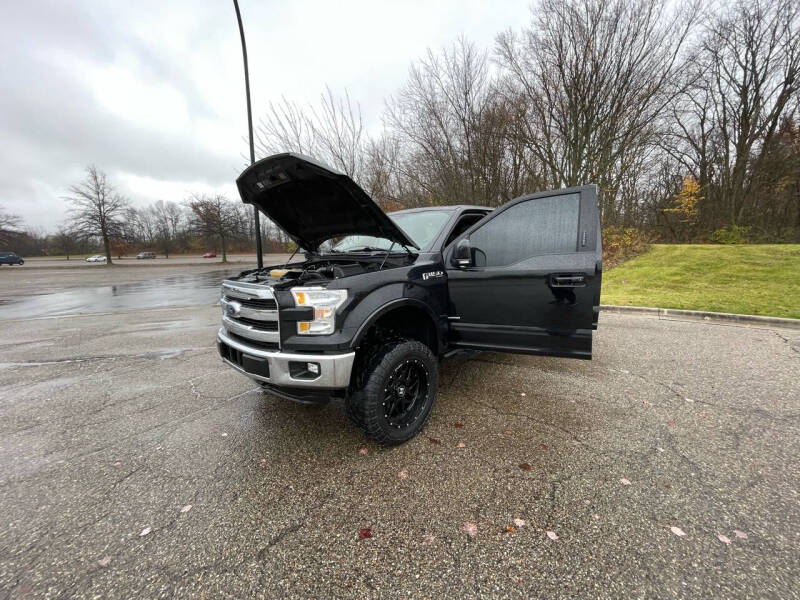 2016 Ford F-150 Lariat photo 12