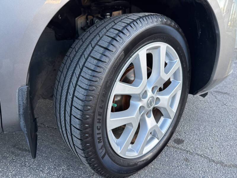 2013 Nissan Rogue SV w/SL Package