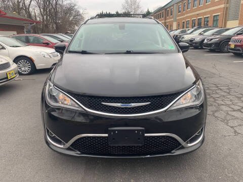 2018 Chrysler Pacifica Touring L