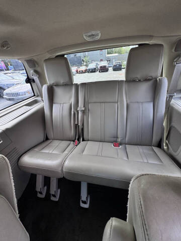 2016 Lincoln Navigator Select