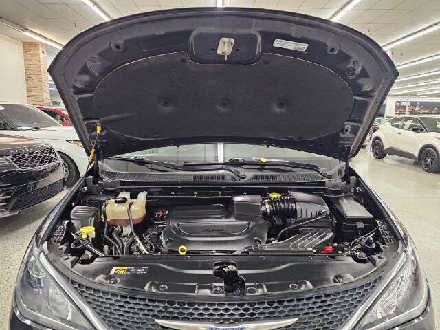 2020 Chrysler Pacifica Touring