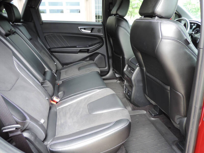 2020 Ford Edge ST