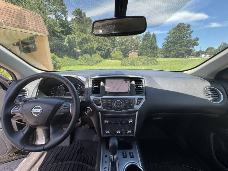 2018 Nissan Pathfinder Platinum