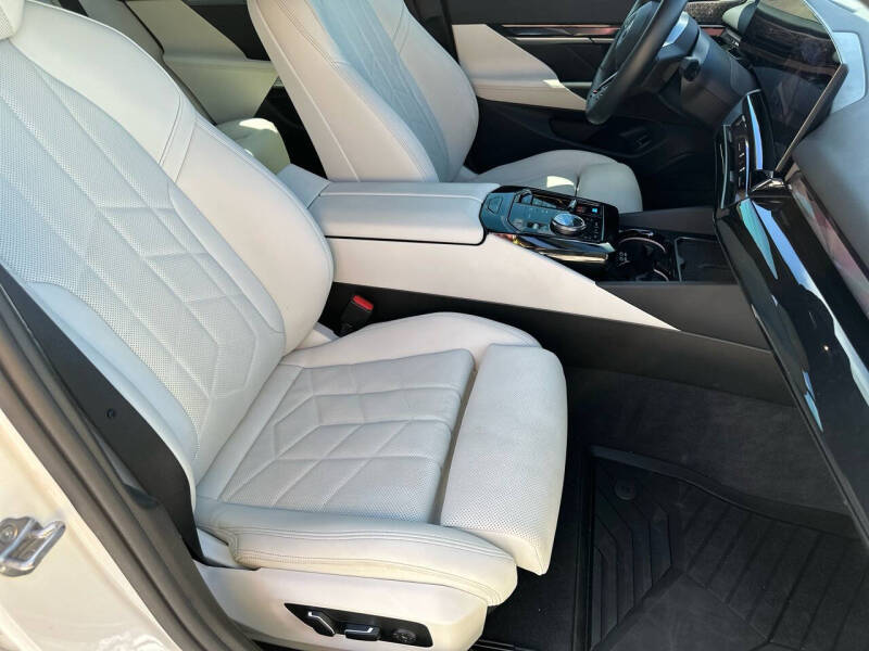 2024 BMW i5 eDrive40