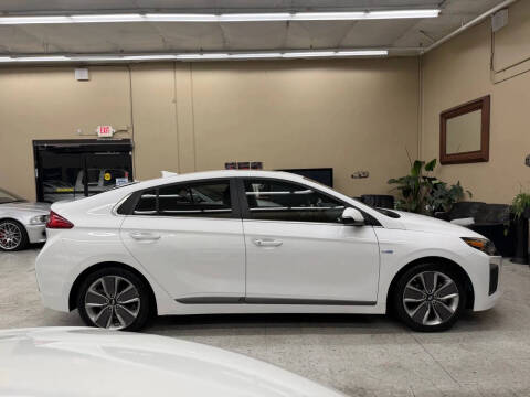 2017 Hyundai Ioniq Hybrid