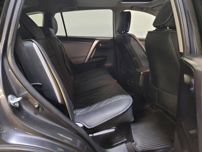 2016 Toyota RAV4 Hybrid XLE