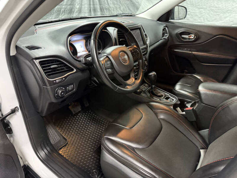 2020 Jeep Cherokee Trailhawk