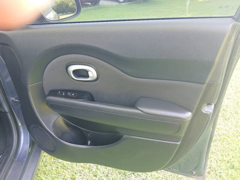 2014 Kia Soul +