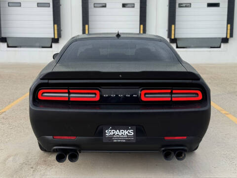 2016 Dodge Challenger 392 HEMI Scat Pack Shaker