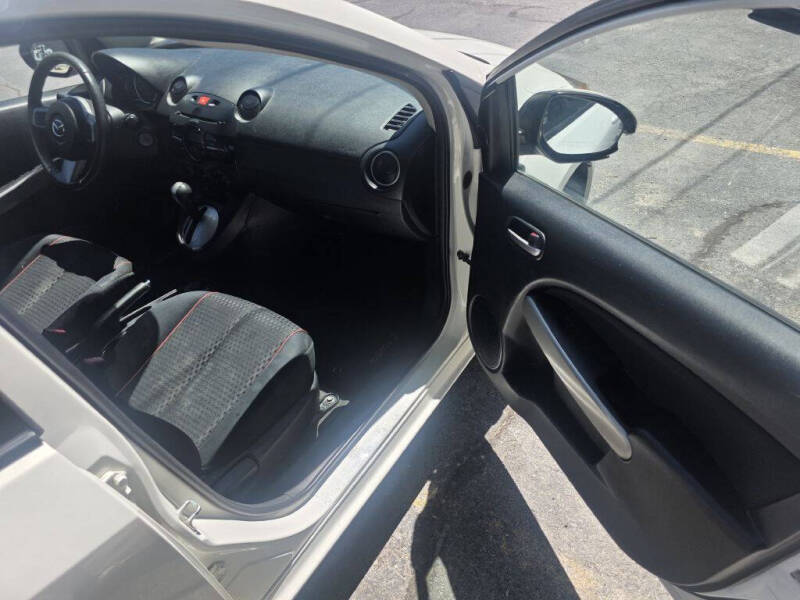 2013 Mazda MAZDA2 Touring