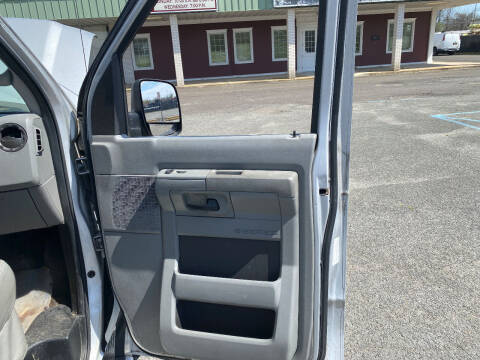 2012 Ford E-Series E-150