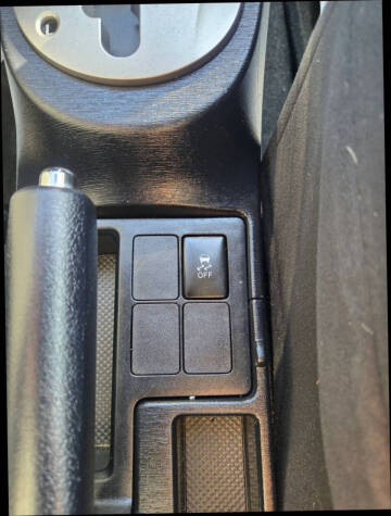 2012 Toyota Yaris 5-Door SE